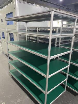 Stoisko robocze do rur przemysłowych z ramą rury z stopów aluminium i wyjmowalnymi półkami o pojemności ładunkowej od 100 do 120 kg