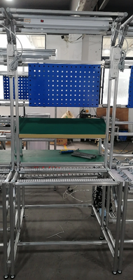 Aluminiowy profil ESD Lean Workstation z tablicą perforowaną, systemem przepływowym i oświetleniem